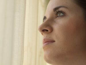 失恋後に絶対にやってはいけない行動とは？